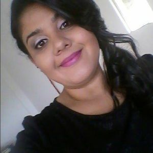 Meet your Posher, Camila